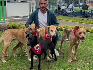 Diego Martinez Community Champion 2