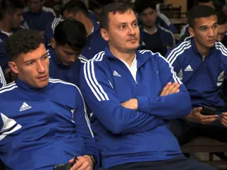 Uzbekistan Red Button 5