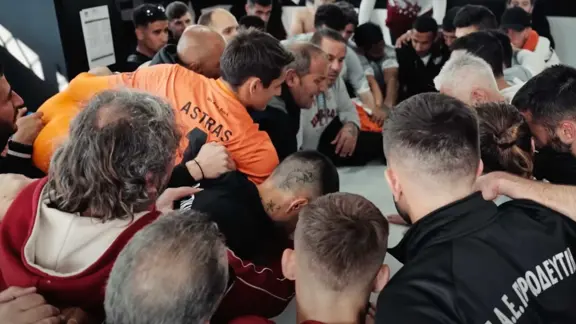 Greek Union Doc Chaos