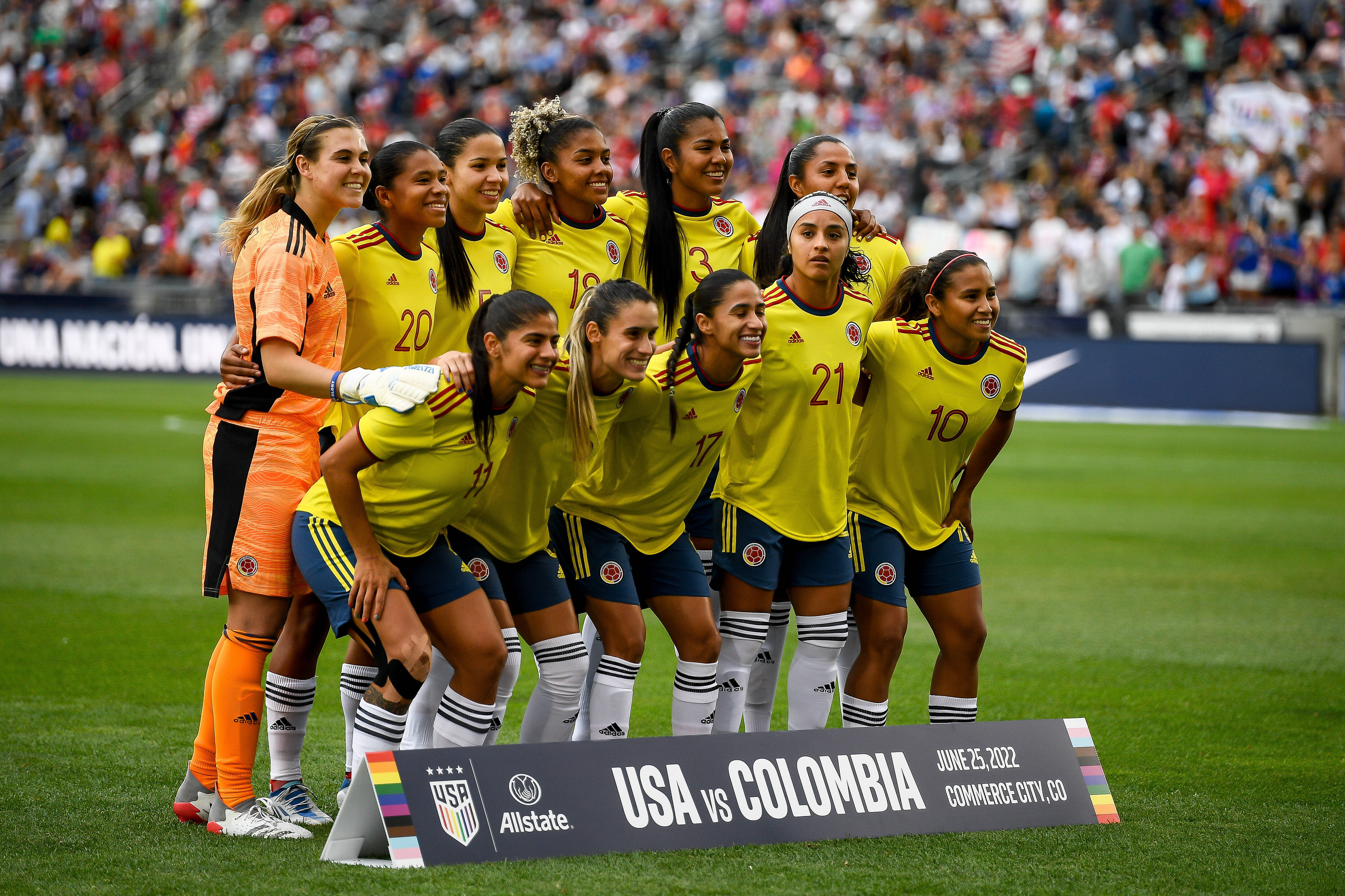 Colombia pose before a friendly match