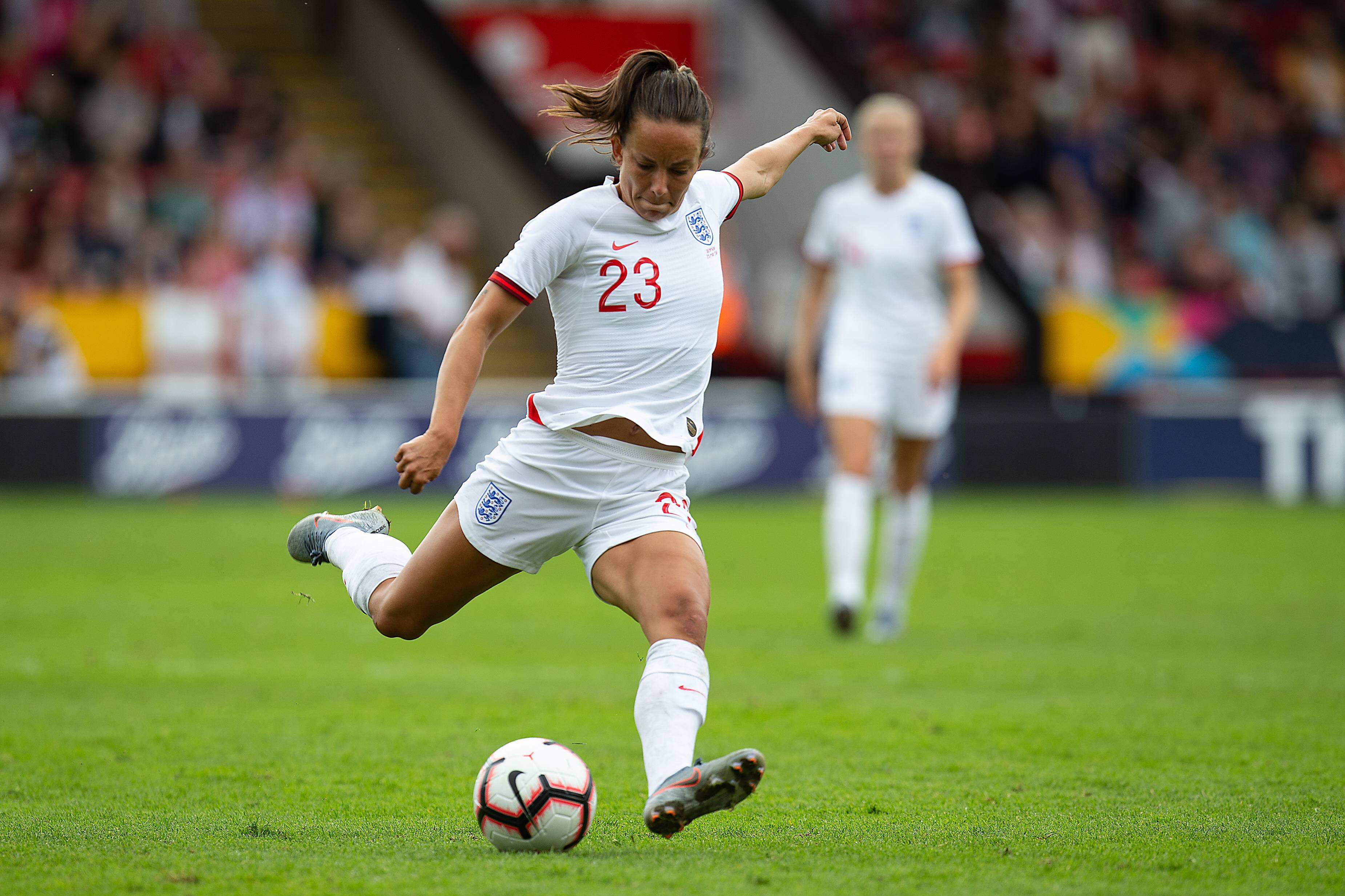 Lucystaniforth Imago0040510303h