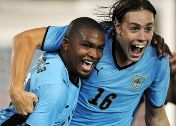 Sebastian Coates Santiago Morro