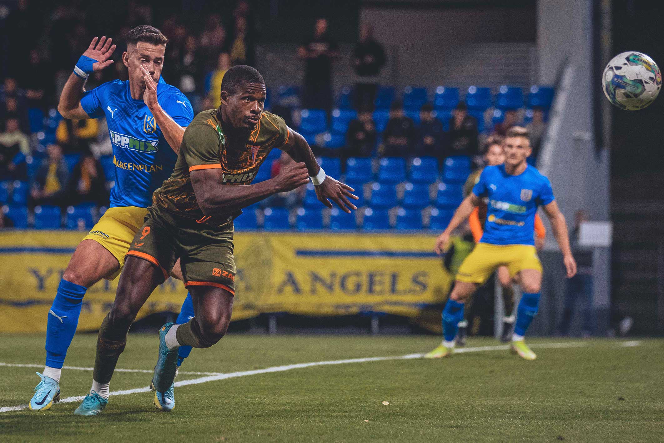 Christy Manzinga 4 New