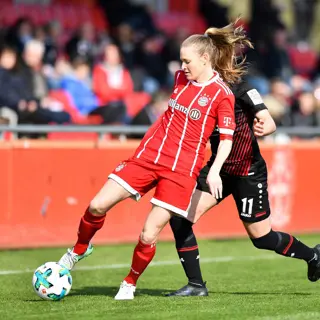 Claudia Van Den Heiligenberg 6