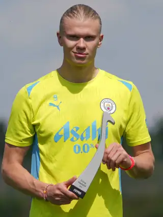Erling Haaland Trophy 2