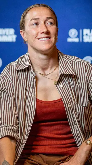 Lucy Bronze Video Thumb Cover