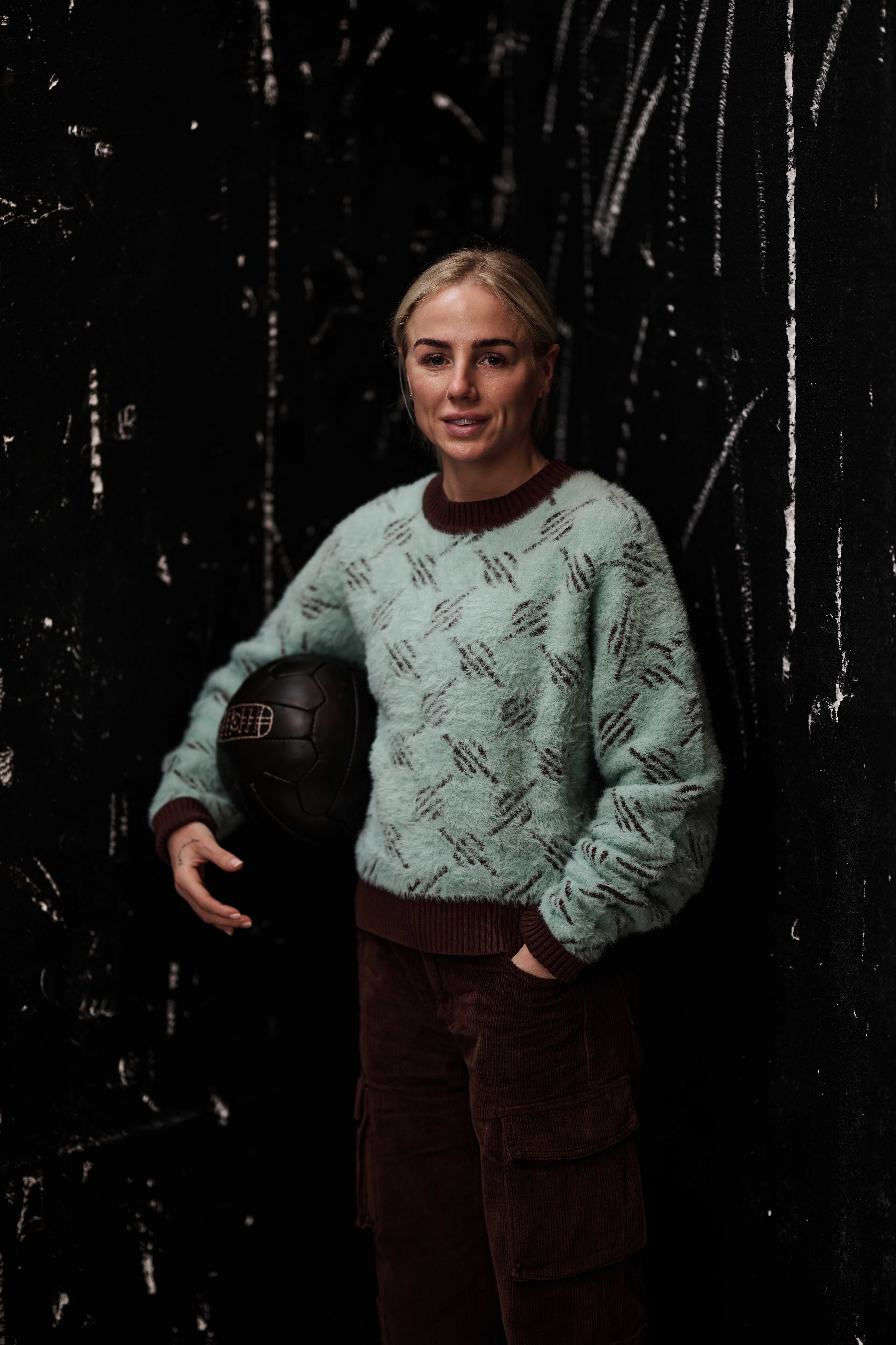 Alex Greenwood W11 5