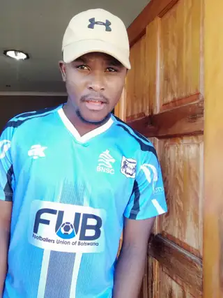 Arnold Mampori FUB 1