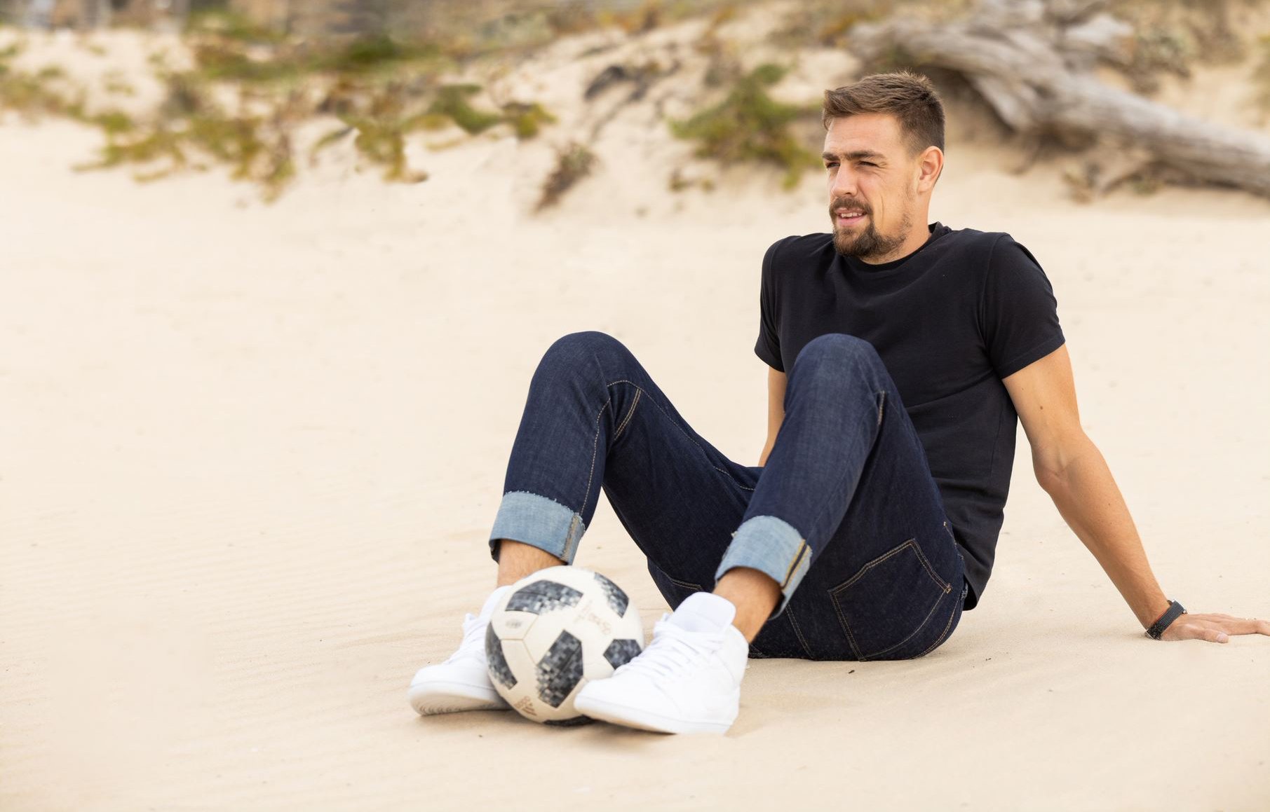 Sebastian Coates Shine A Light (1)