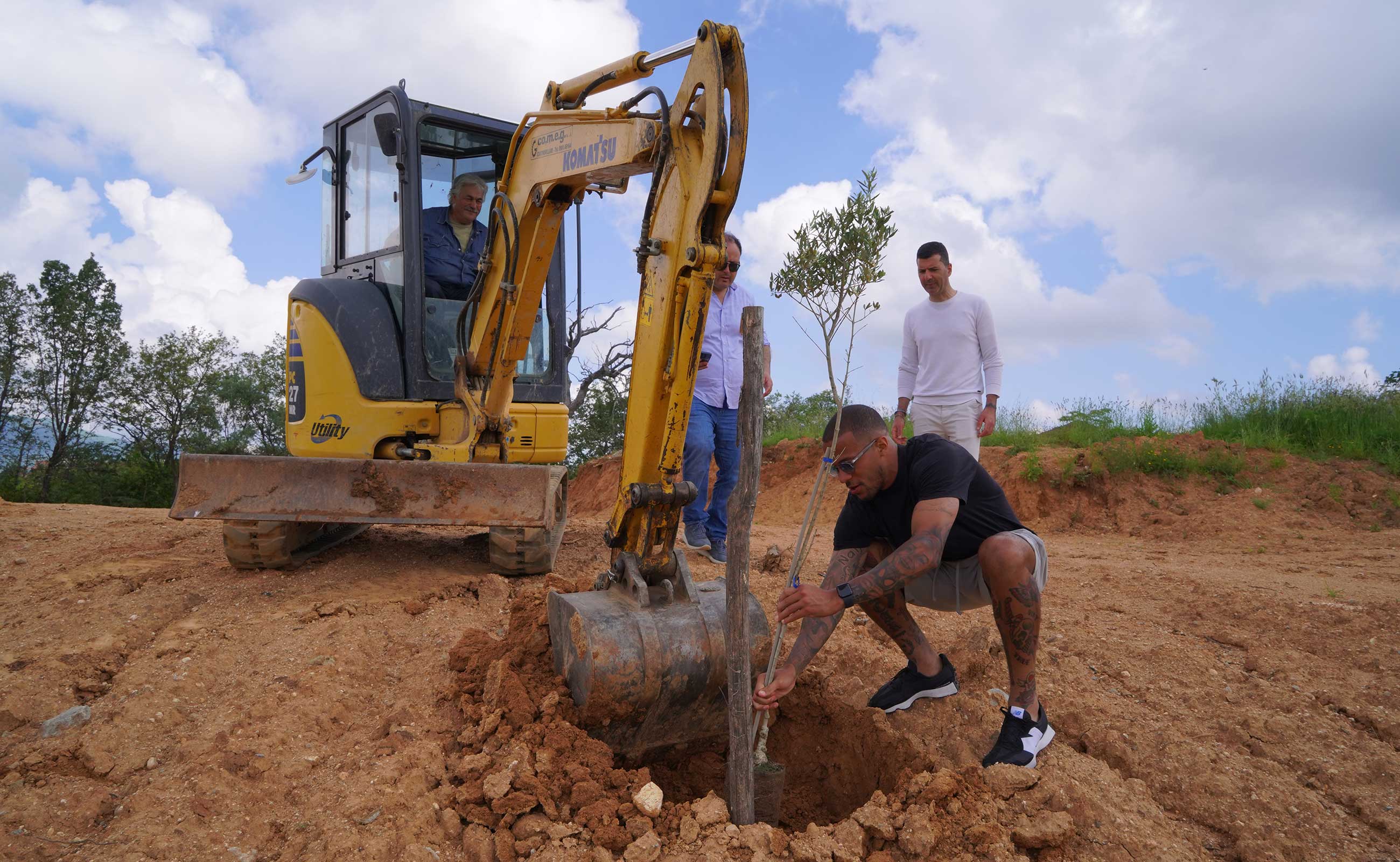 William Troost Ekong Farm 2