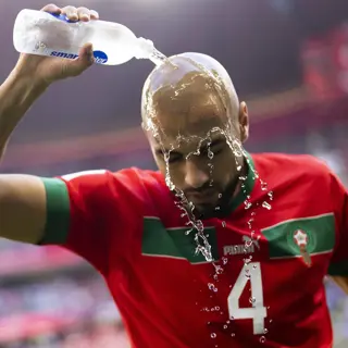 Sofyan Amrabat Cooling Break