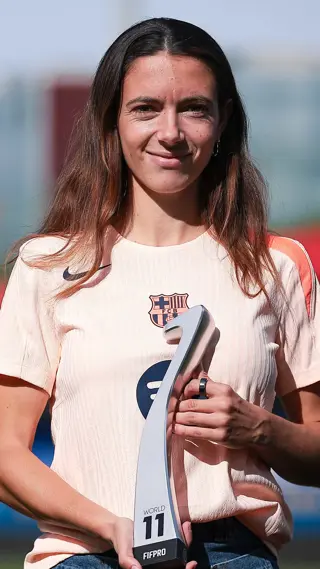 Aitana Bonmati W11 Vertical 2025