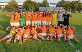 Dino Kresinger 00D21657 5817 4144 9A8d 406E1d1133c0