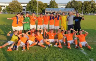 Dino Kresinger 00D21657 5817 4144 9A8d 406E1d1133c0