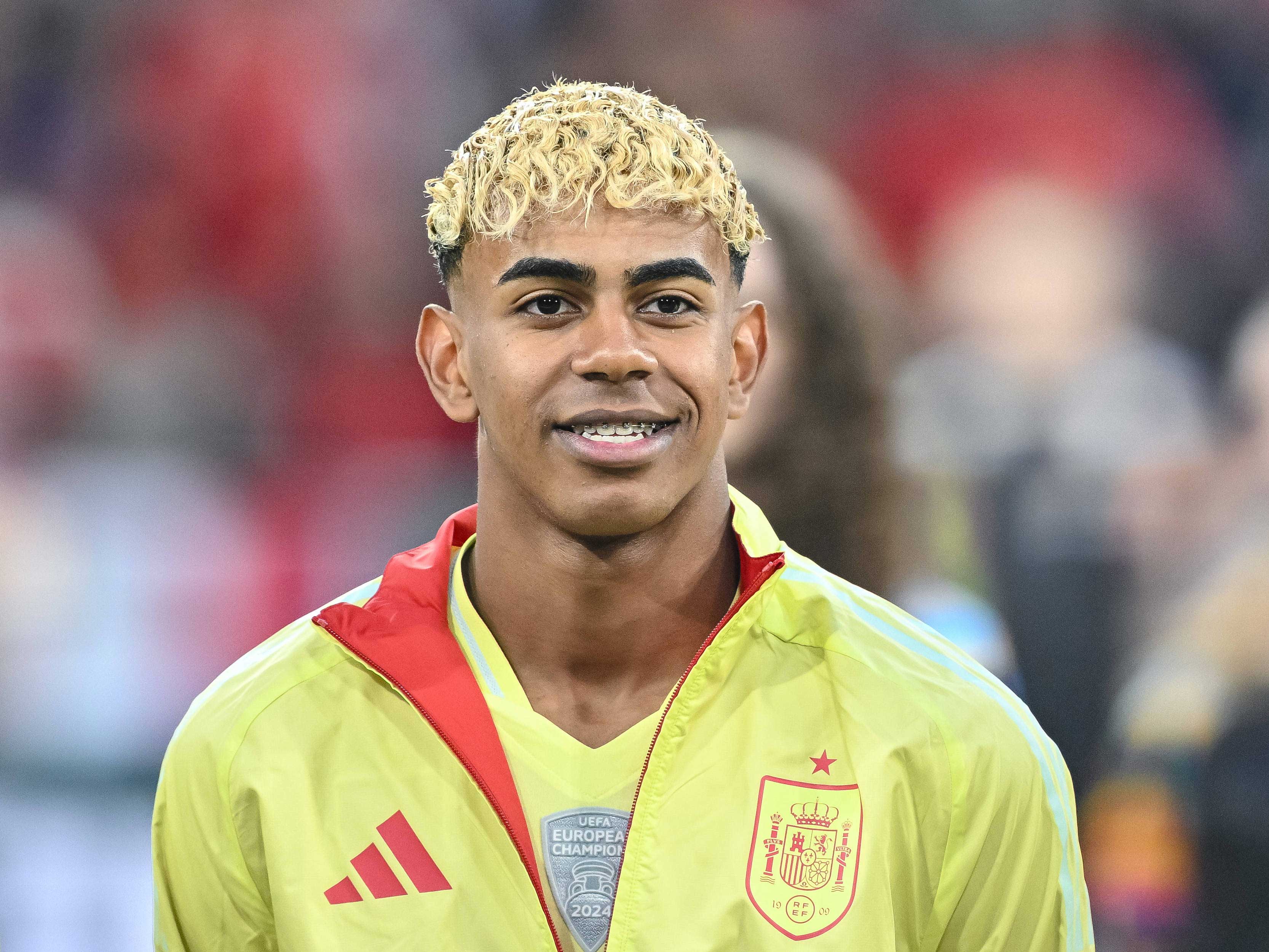 Lamine Yamal W11 Smile