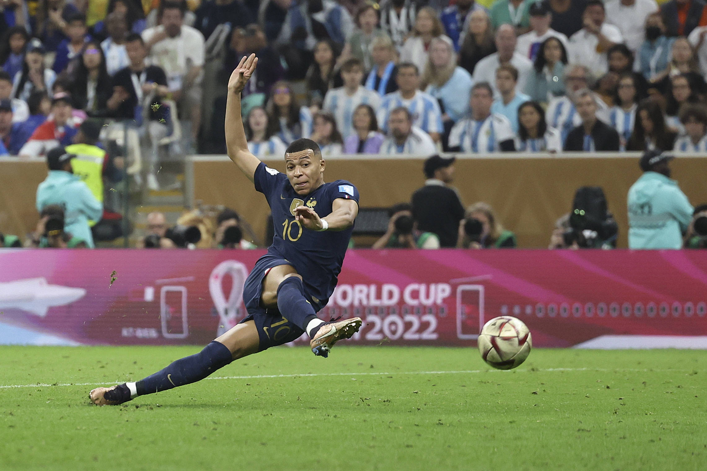Mbappe World Cup 3
