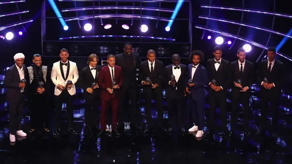 2018 W11 Onstage 2500