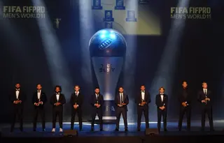 2019 W11 Onstage2 2500