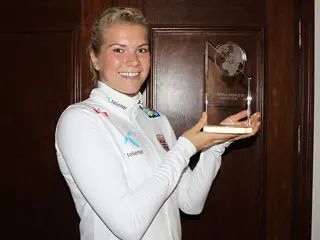 2016 WW11 700 Ada Hegerberg