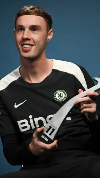 Cole Palmer World 11 Vertical