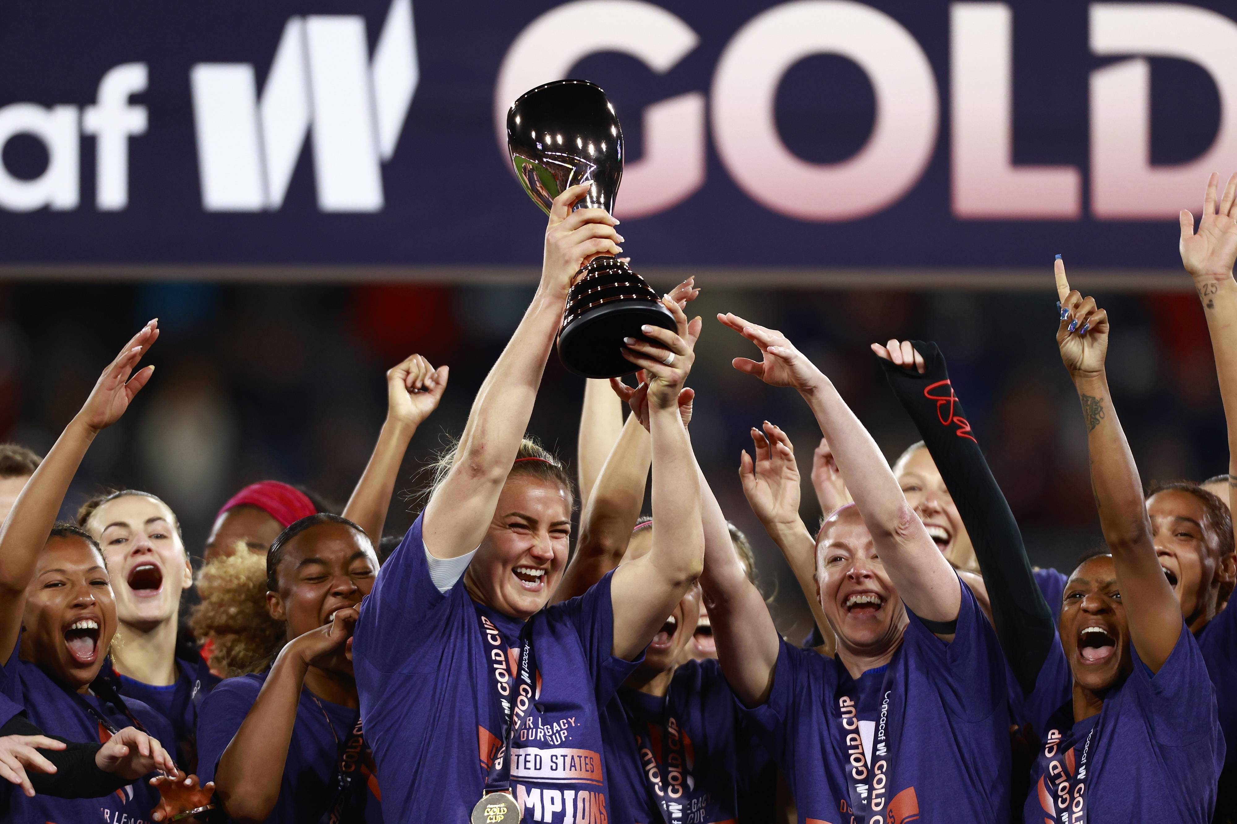 Lindsay Horan USA 2024 2