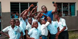 Distel Zola Photo 07