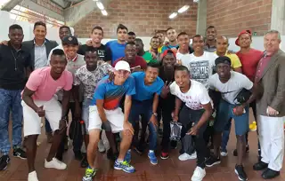 Acolfutpro Story 1 1100