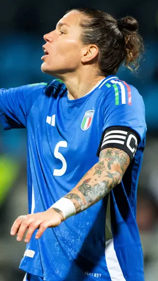 Elena Linari Video Thumb