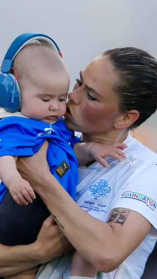 Sara Bjoek Video Thumb